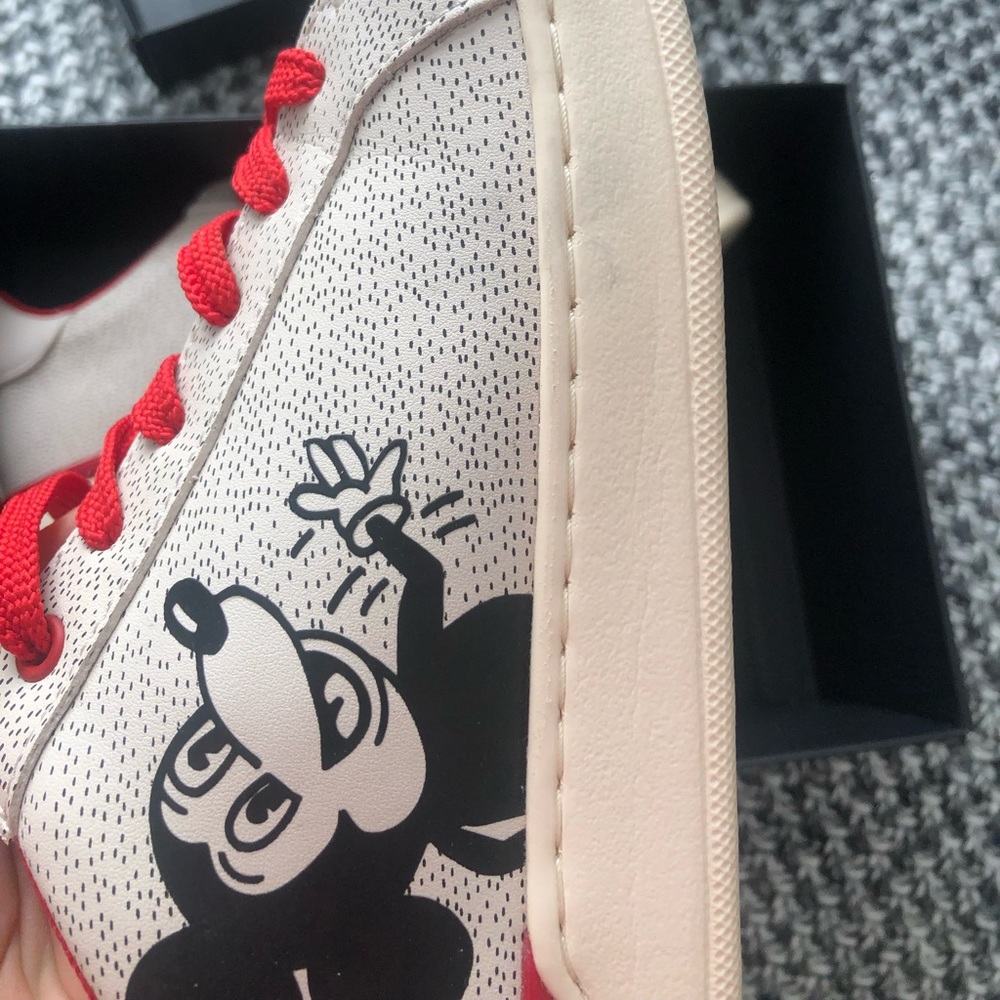 COACH Disney Mickey Mouse X Keith Haring Clip Low Top Sneaker. - Picture 5 of 7